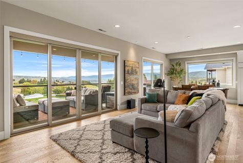 854 Autumn Crest Drive Wenatchee WA 98801