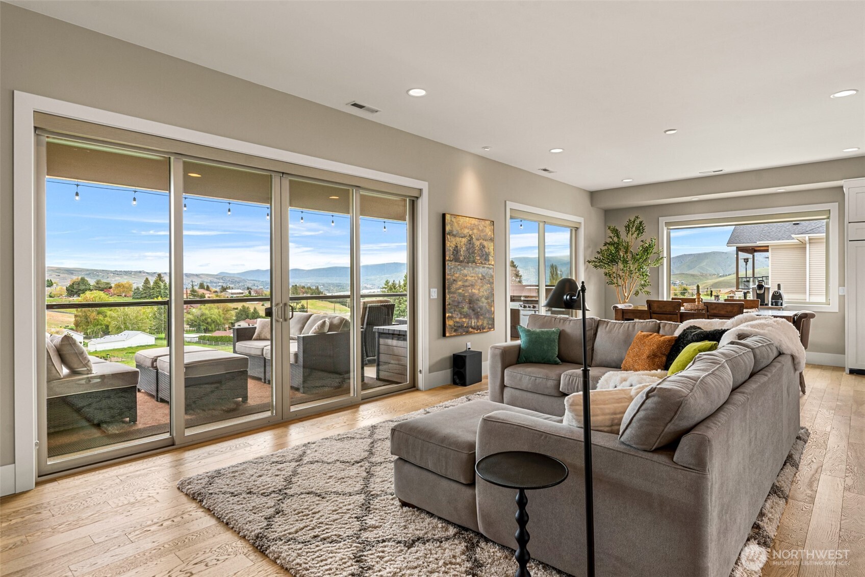 854 Autumn Crest Drive Wenatchee WA 98801