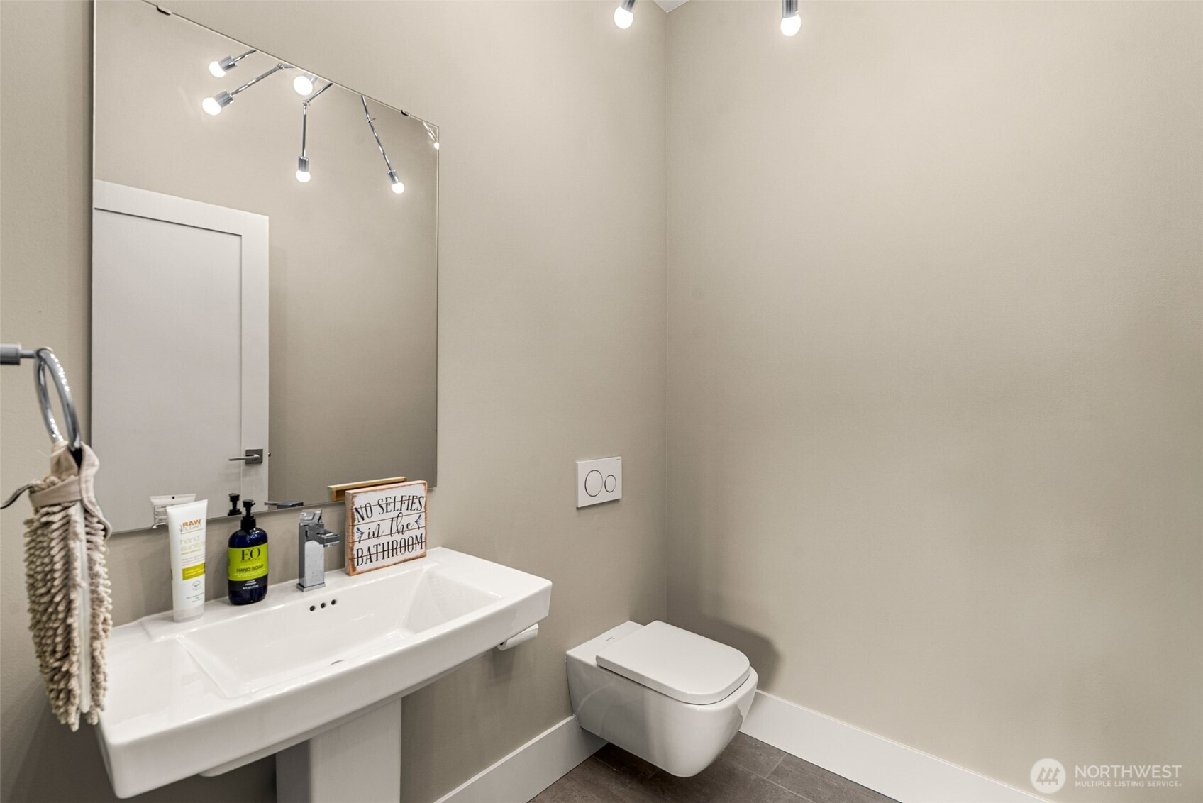 854 Autumn Crest Drive Wenatchee WA 98801