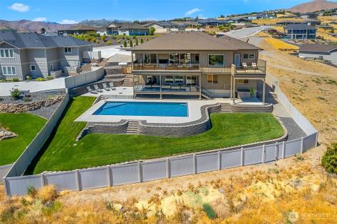 854 Autumn Crest Drive Wenatchee WA 98801