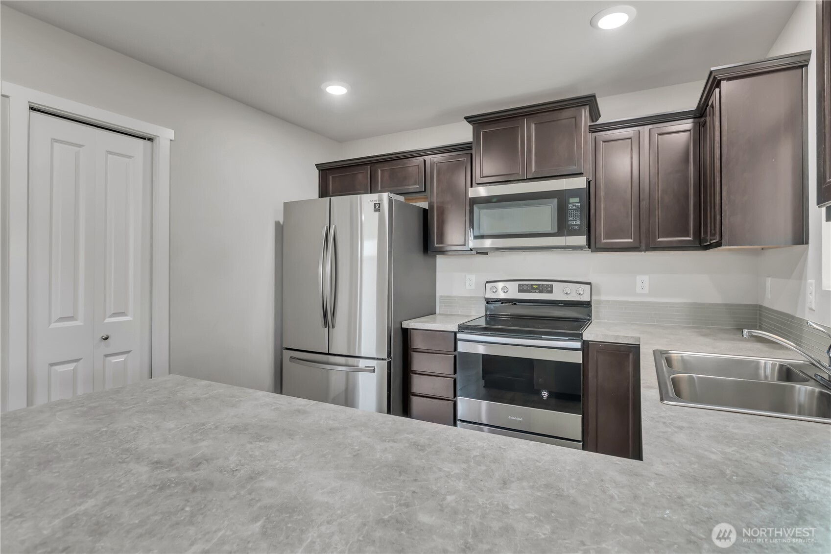 10691 186th Street Ct E Puyallup WA 98374