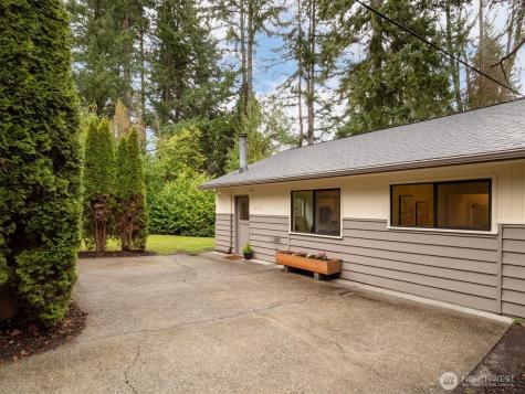 22511 96th Avenue W Edmonds WA 98020