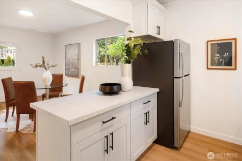 22511 96th Avenue W Edmonds WA 98020