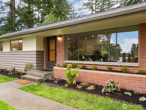 22511 96th Avenue W Edmonds WA 98020
