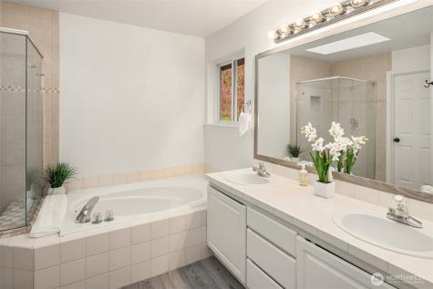 27815 NE 30th Street Redmond WA 98053