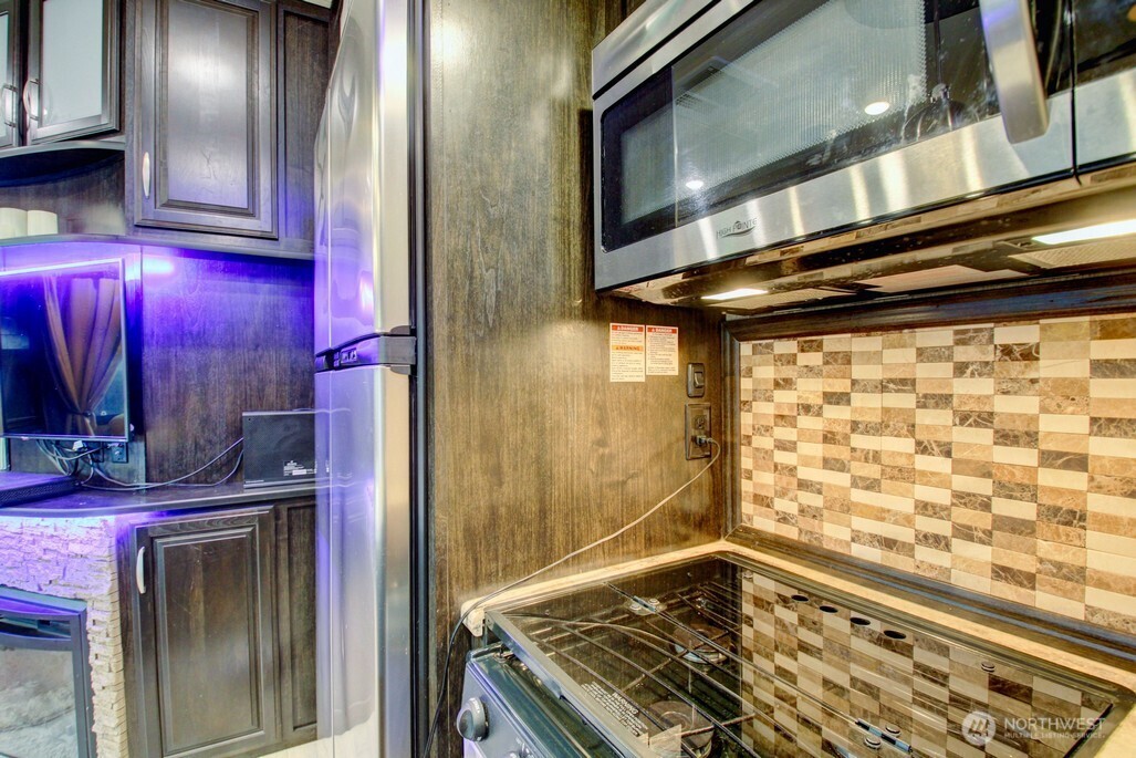10 Riverside Drive Deming WA 98244