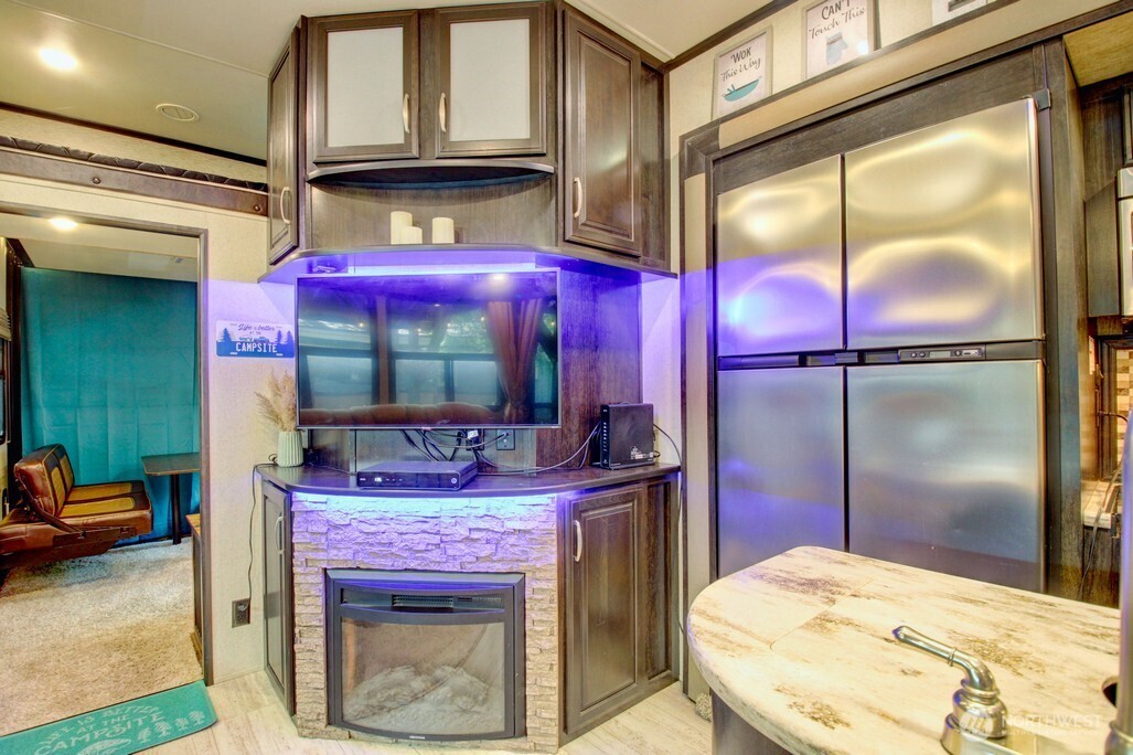 10 Riverside Drive Deming WA 98244