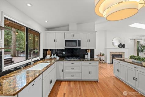14702 255th Avenue SE Issaquah WA 98027