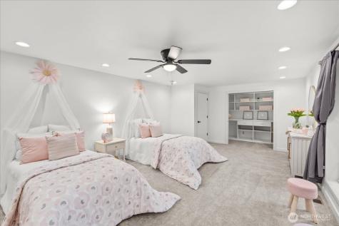14702 255th Avenue SE Issaquah WA 98027