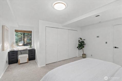 14702 255th Avenue SE Issaquah WA 98027
