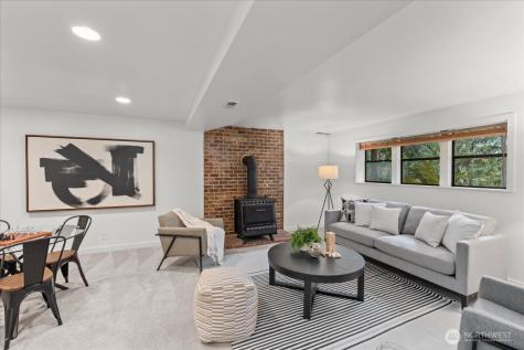 14702 255th Avenue SE Issaquah WA 98027