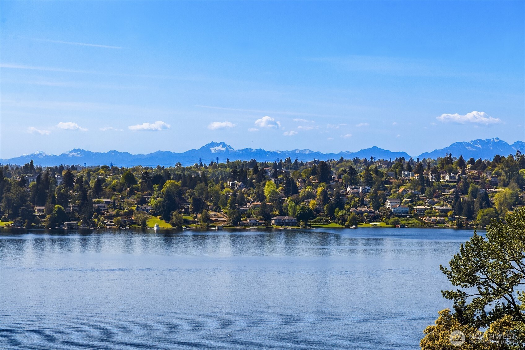 7447 W Mercer Way Mercer Island WA 98040