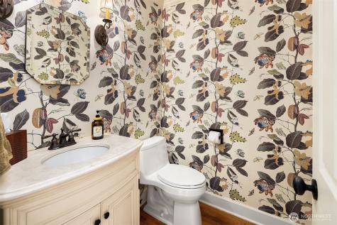7447 W Mercer Way Mercer Island WA 98040