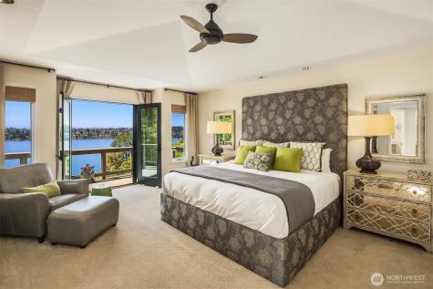 7447 W Mercer Way Mercer Island WA 98040