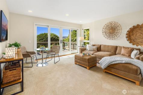 7447 W Mercer Way Mercer Island WA 98040
