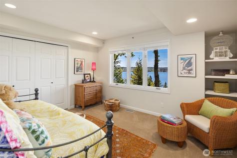7447 W Mercer Way Mercer Island WA 98040