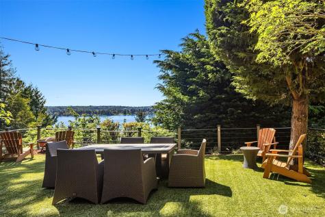 7447 W Mercer Way Mercer Island WA 98040