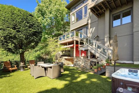 7447 W Mercer Way Mercer Island WA 98040
