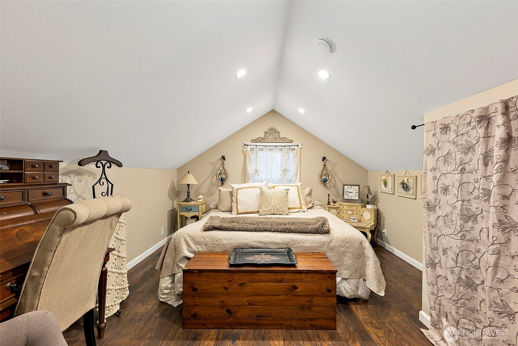 805 Cherry Avenue Sumner WA 98390