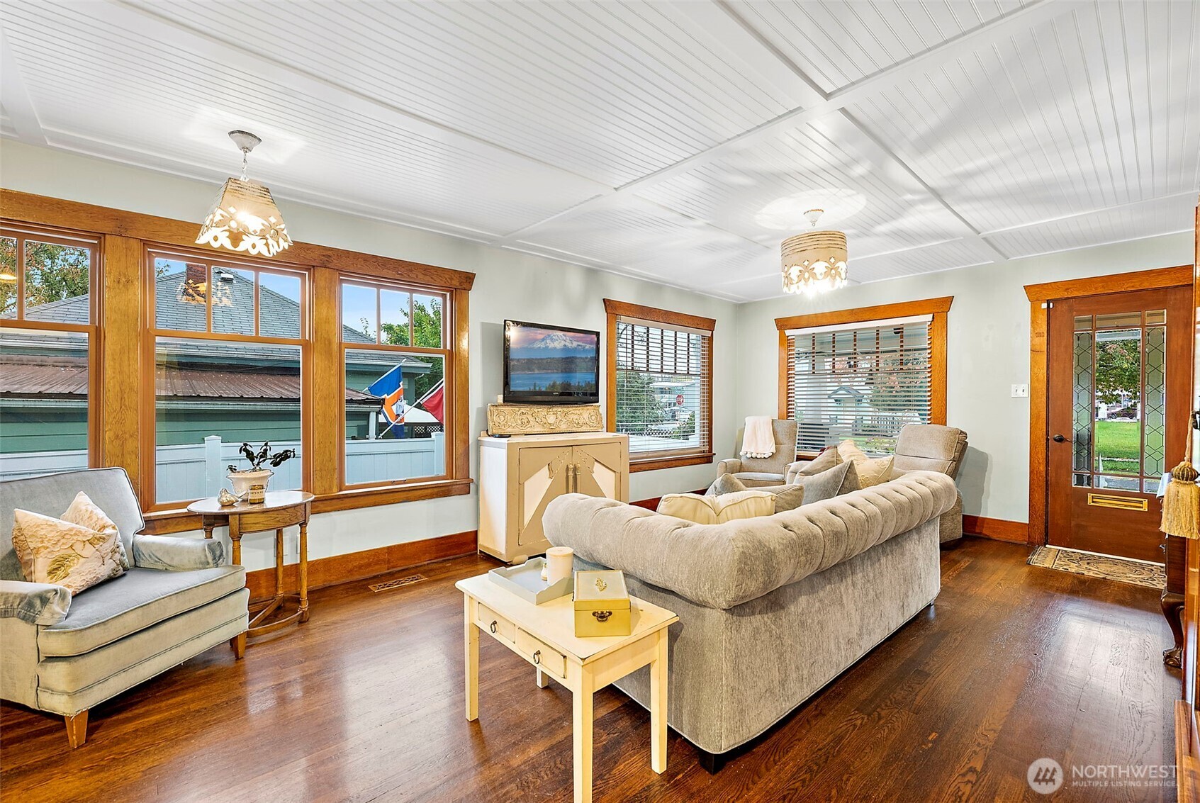 805 Cherry Avenue Sumner WA 98390