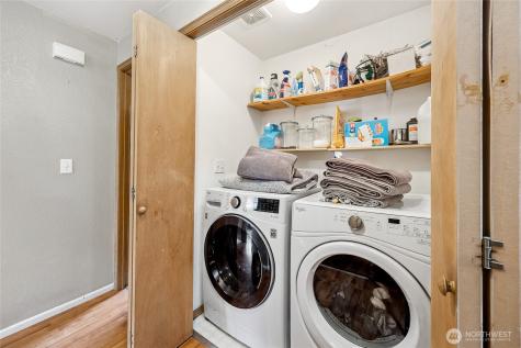 5603 James Street SE Lacey WA 98513