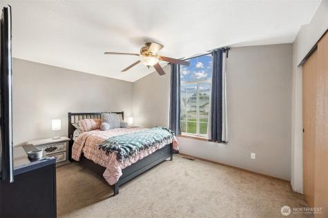 5603 James Street SE Lacey WA 98513