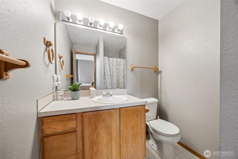 5603 James Street SE Lacey WA 98513