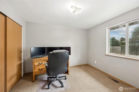5603 James Street SE Lacey WA 98513