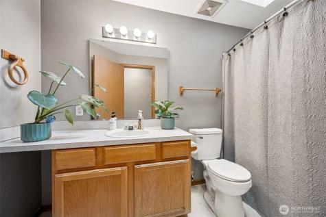 5603 James Street SE Lacey WA 98513