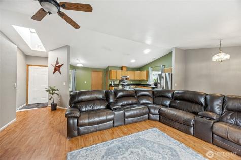 5603 James Street SE Lacey WA 98513