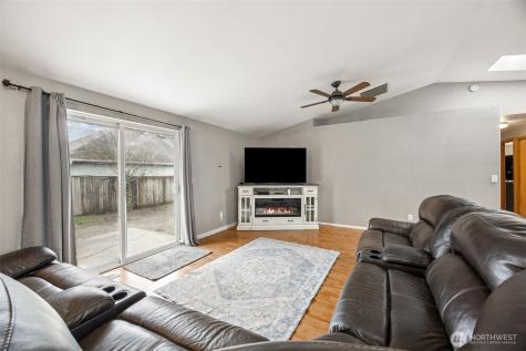 5603 James Street SE Lacey WA 98513