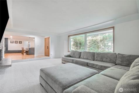 6902 Mount Tacoma Drive SW Lakewood WA 98499
