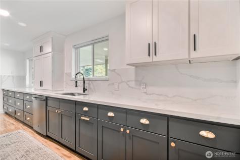 6902 Mount Tacoma Drive SW Lakewood WA 98499