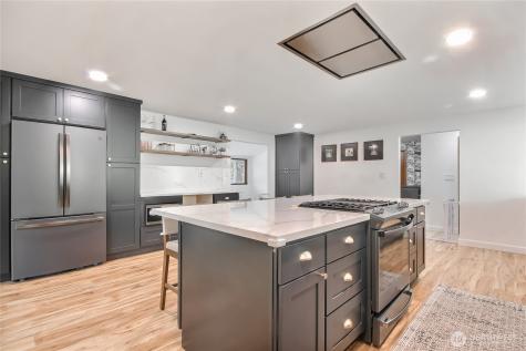 6902 Mount Tacoma Drive SW Lakewood WA 98499