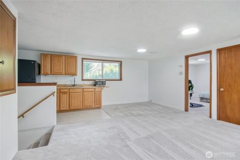 6902 Mount Tacoma Drive SW Lakewood WA 98499