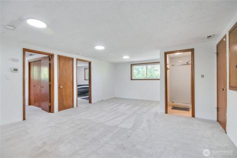 6902 Mount Tacoma Drive SW Lakewood WA 98499