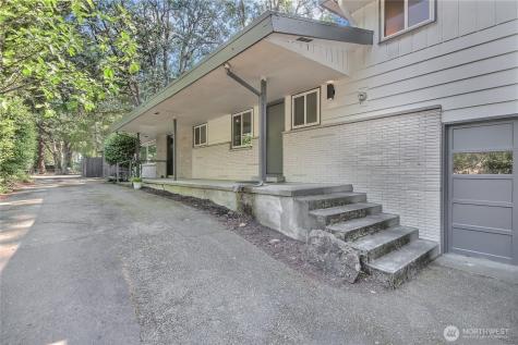 6902 Mount Tacoma Drive SW Lakewood WA 98499
