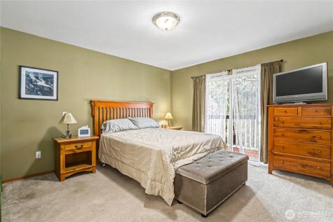 2442 Crestridge Drive NW Olympia WA 98502
