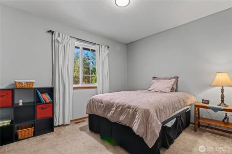 2442 Crestridge Drive NW Olympia WA 98502