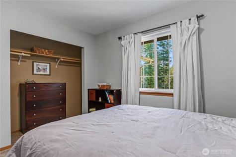 2442 Crestridge Drive NW Olympia WA 98502