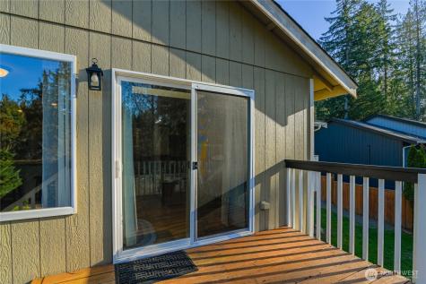 2442 Crestridge Drive NW Olympia WA 98502