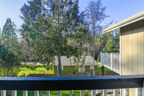 2442 Crestridge Drive NW Olympia WA 98502