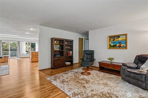 2442 Crestridge Drive NW Olympia WA 98502