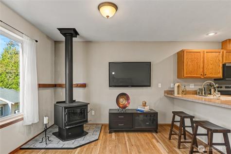 2442 Crestridge Drive NW Olympia WA 98502