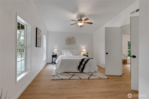 5528 SW Paradise Lane Port Orchard WA 98367