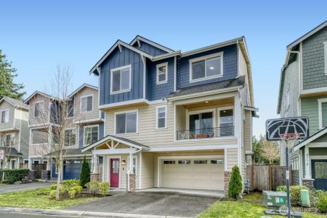 4764 244th Ct SE Sammamish WA 98029