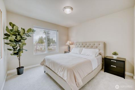 4764 244th Ct SE Sammamish WA 98029