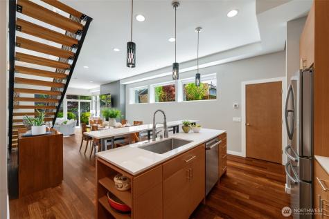 2750 Belvidere Avenue SW Seattle WA 98126