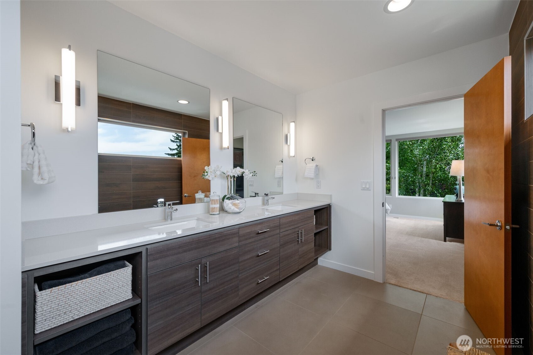 2750 Belvidere Avenue SW Seattle WA 98126