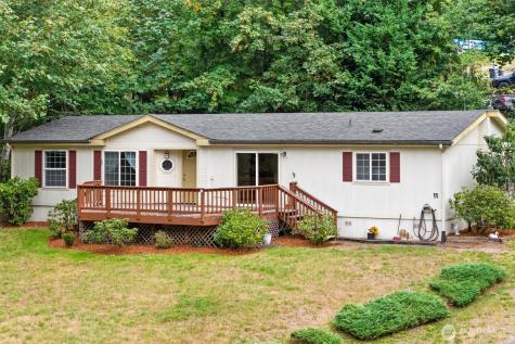 11 SE Fuchsia Avenue Shelton WA 98584